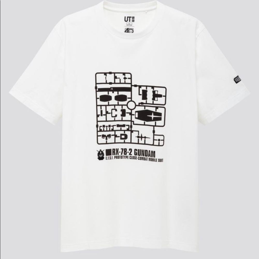 Uniqlo Men GUNPLA 40th Anniversary UT Graphic T-Shirt size XS.